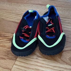 Wonder Nation Kids Black and Red Water Shoes